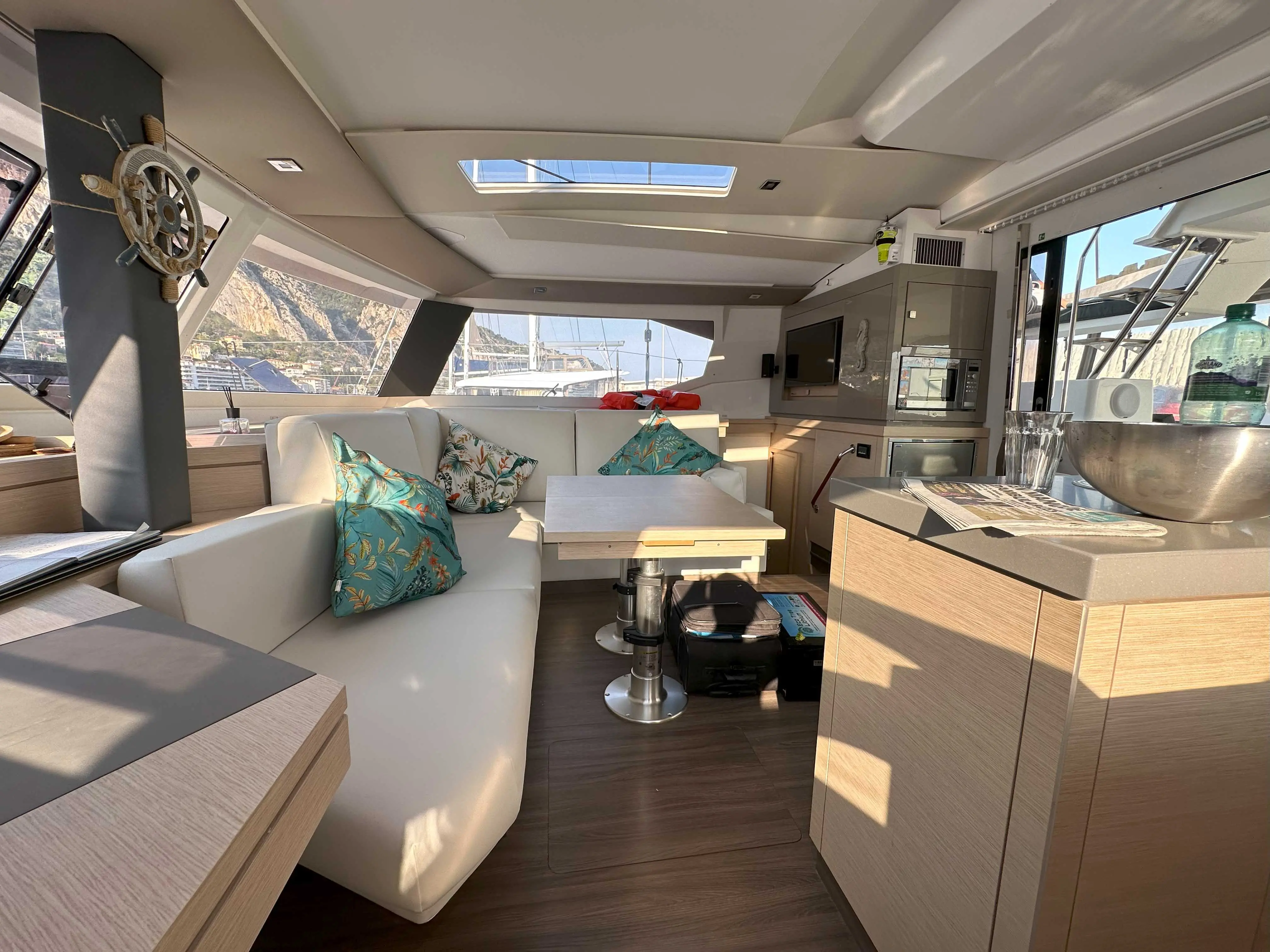 2019 Fountaine Pajot saona 47