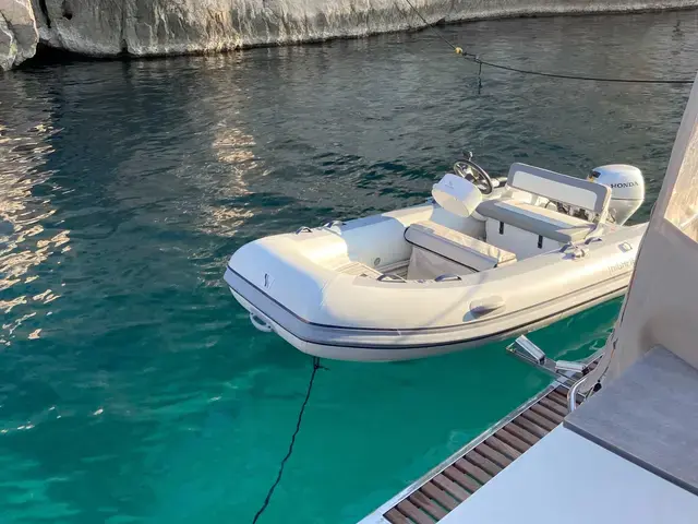 Fountaine Pajot Saona 47