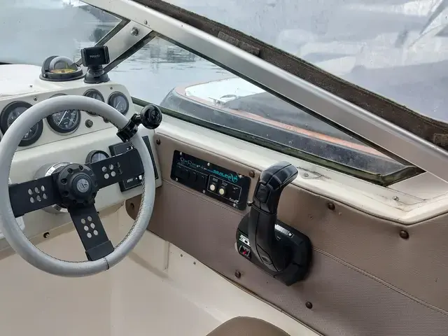 Sealine 210