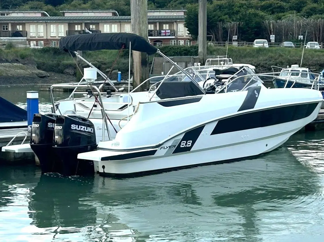 2020 Beneteau flyer 8.8