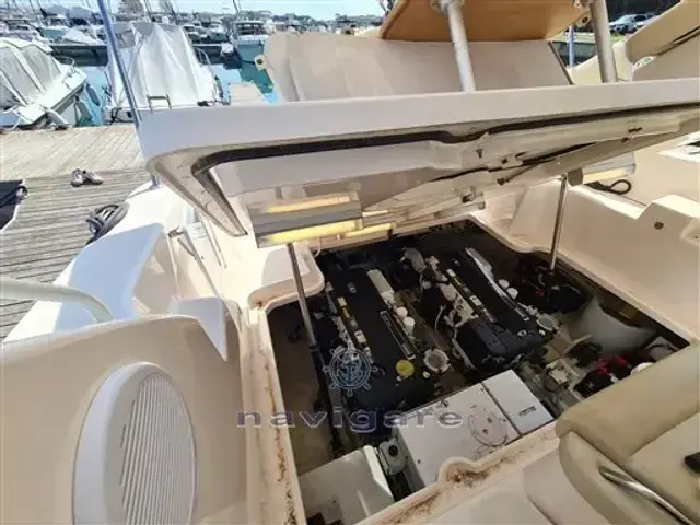 Tiara Yachts 3900 Sovran