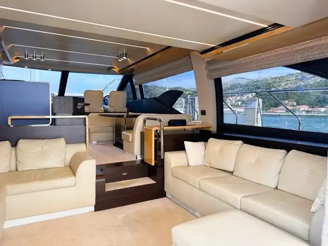 Azimut Flybridge 66