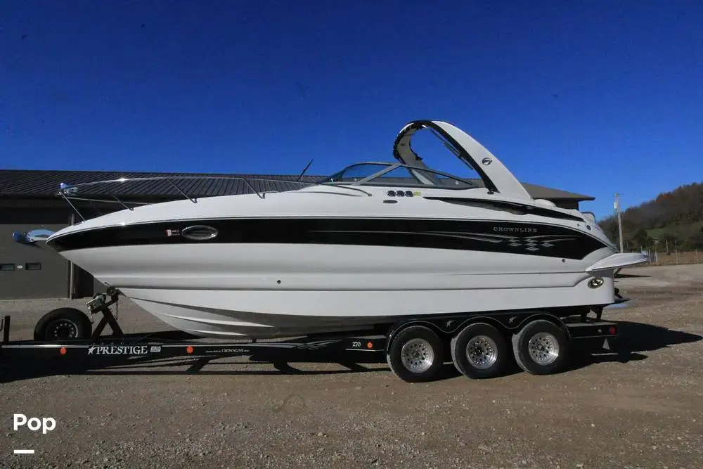 2005 Crownline 270 cr