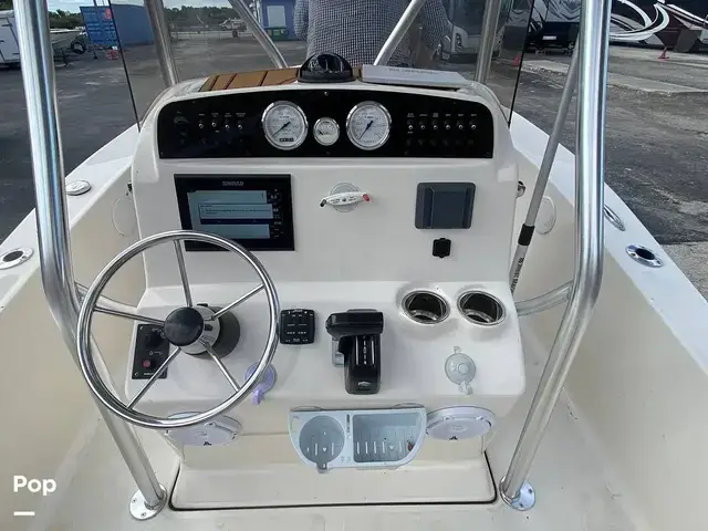 Pioneer Islander 180