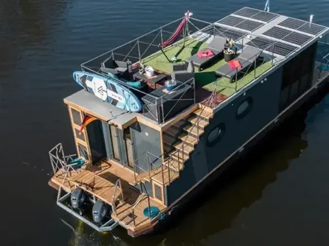 Campi 400 Per Direct In Maasbommel Houseboat