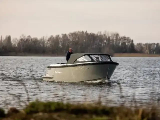 Oudhuijzer 740, gezien op de HISWA ?