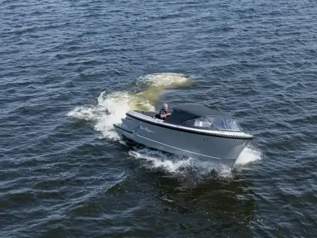 Oudhuijzer 740 TENDER met afsluitbare Cabine voor bv. toilet