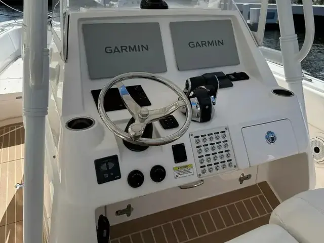 Ferretti Yachts 920