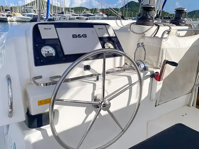 Lagoon 42