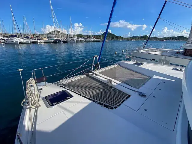 Lagoon 42