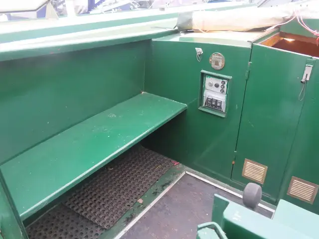 Ledgard Bridge Semi Traditional Narrowboat