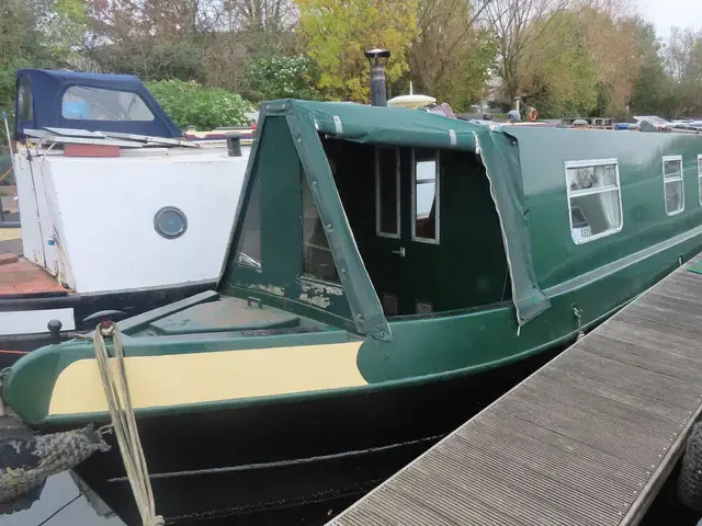 Ledgard Bridge Semi Traditional Narrowboat