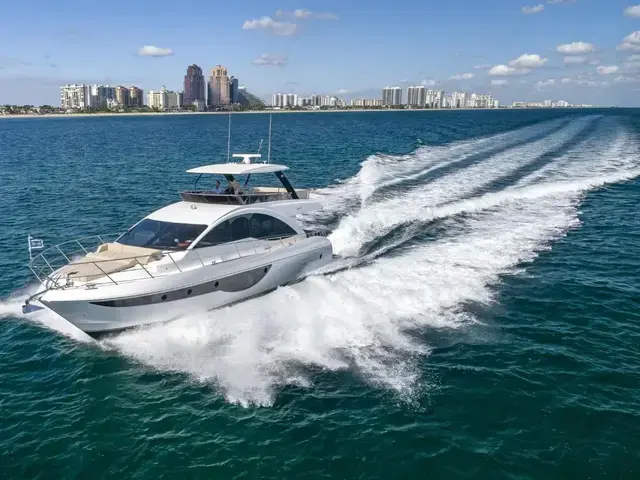 Dyna Flybridge 63