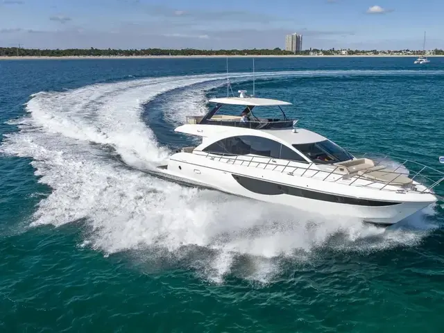 Dyna Flybridge 63