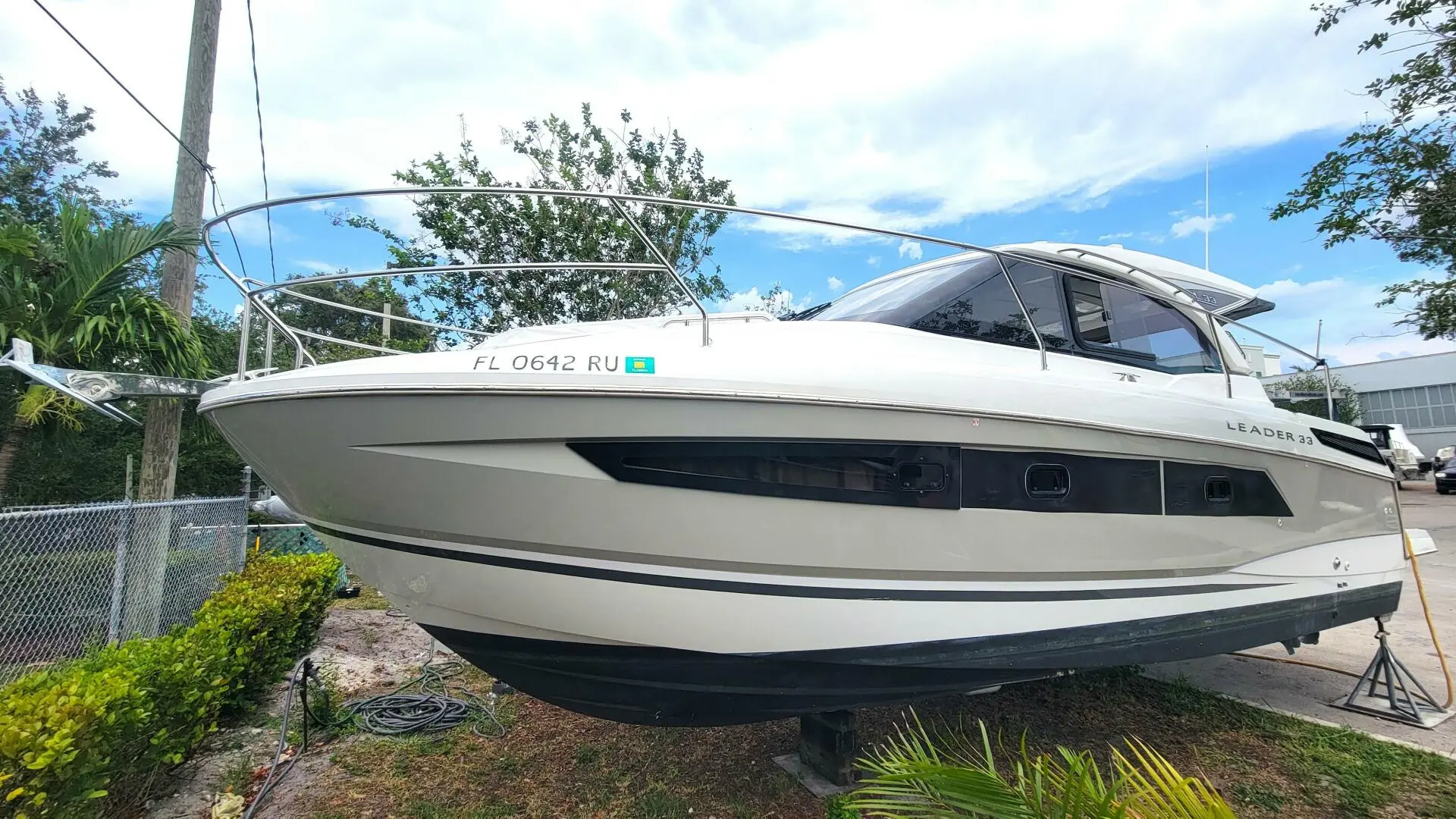 2019 Jeanneau leader 33