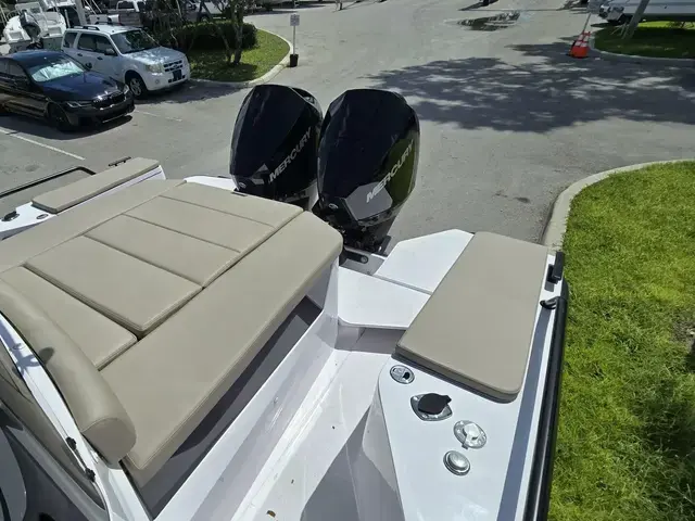 Axopar 28 Aft Cabin