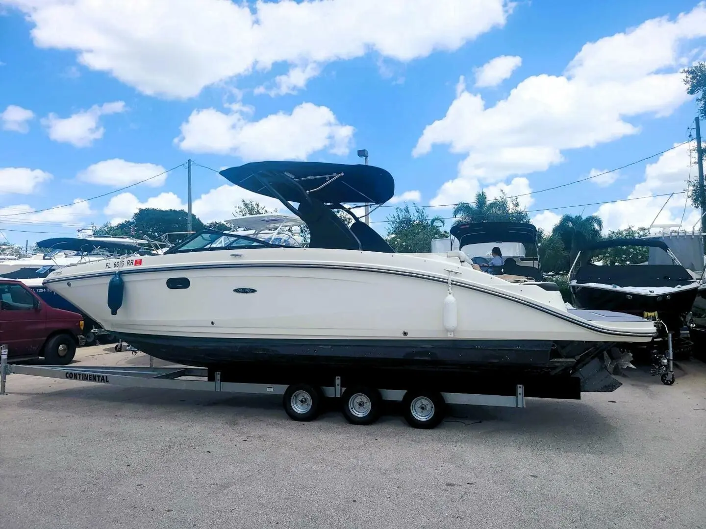 2018 Sea Ray 270 sdx