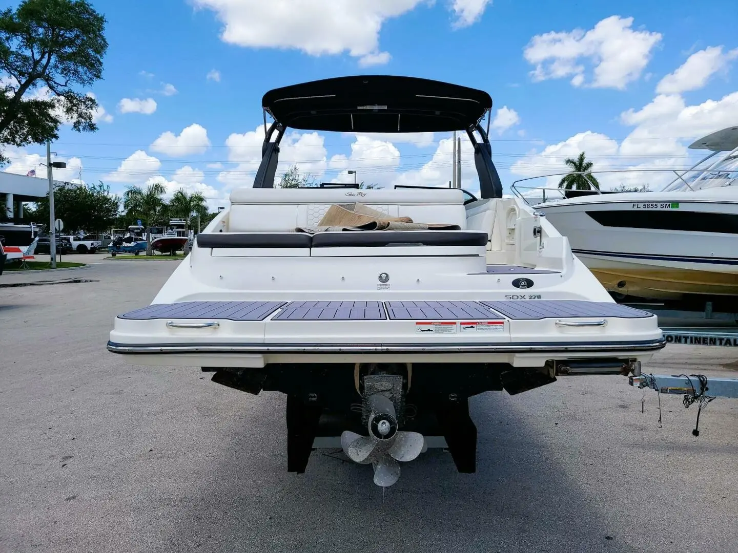 2018 Sea Ray 270 sdx