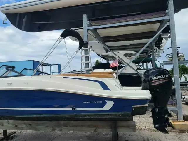 Bayliner 20