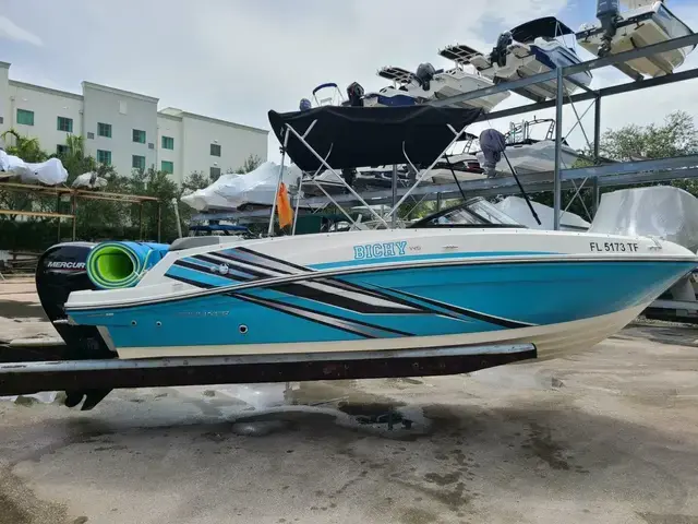 Bayliner Vr5