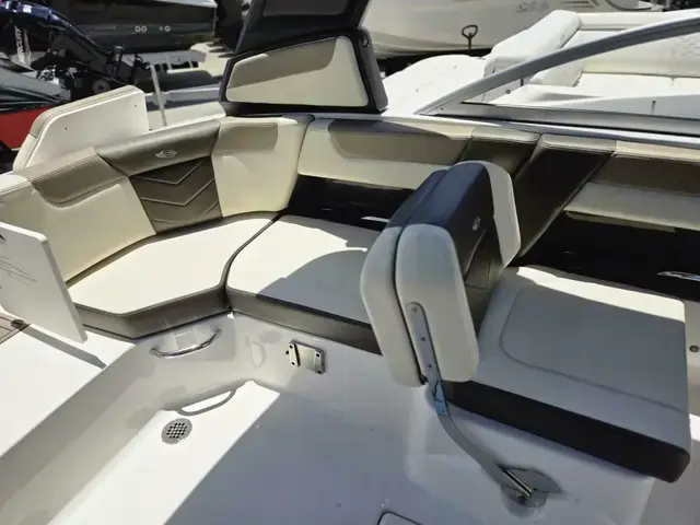 Chaparral 230 Suncoast