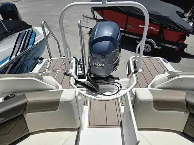 Chaparral 230 Suncoast