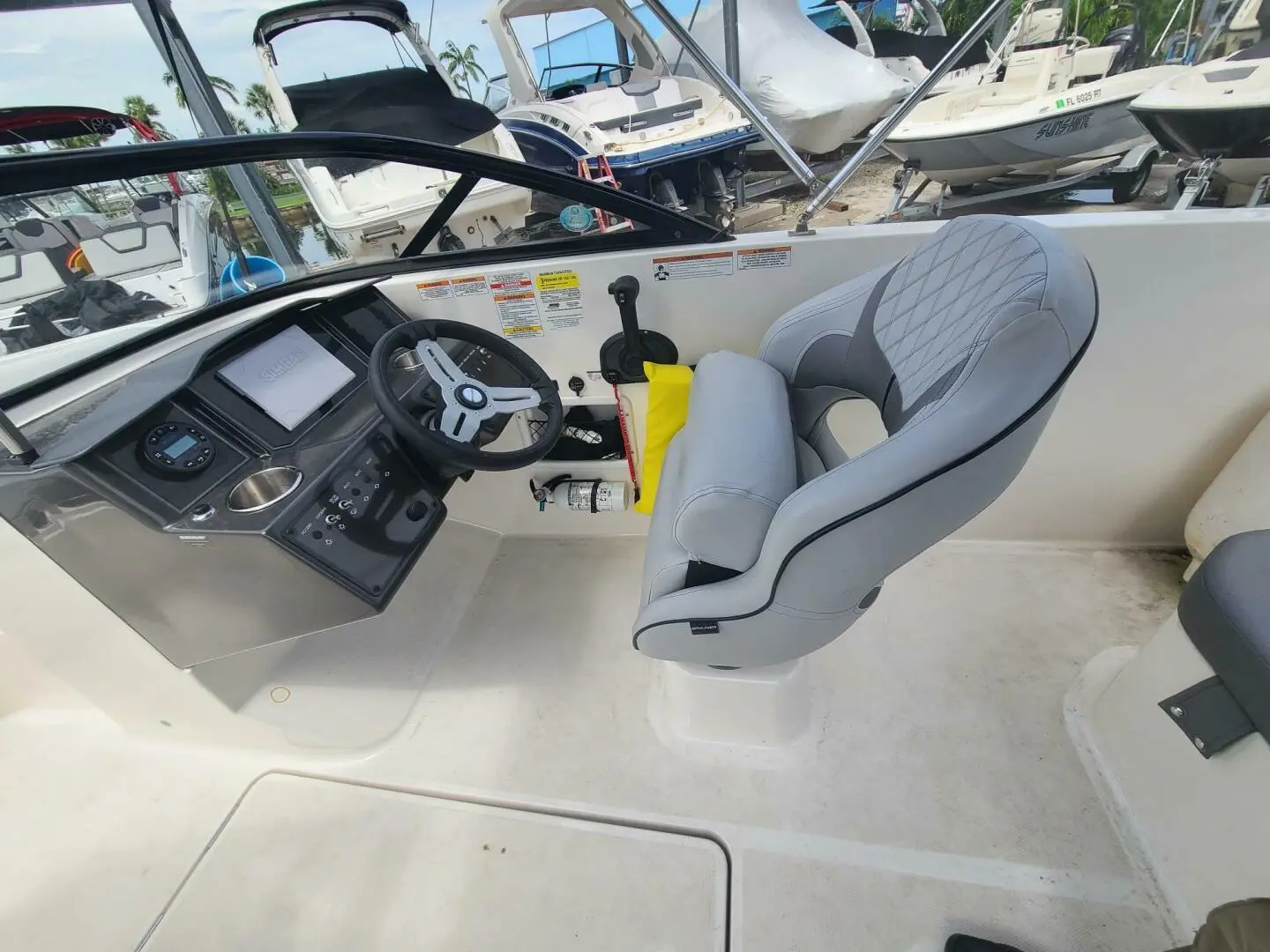 2022 Bayliner vr5