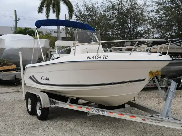 Cobia 194 Center Console