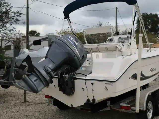 Cobia 194 Center Console