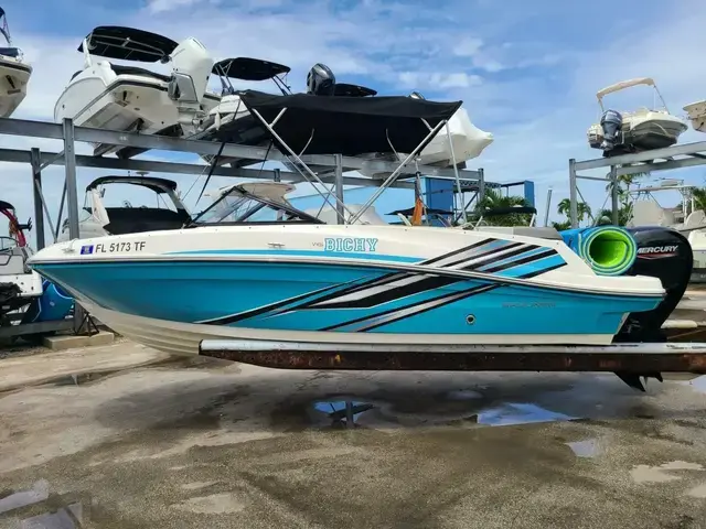 Bayliner Vr5