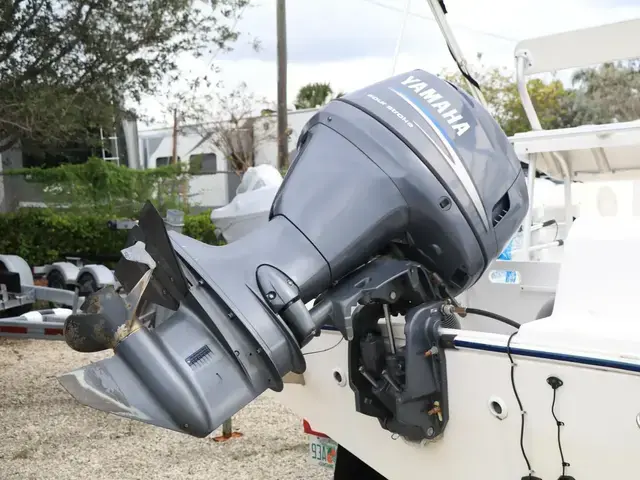 Cobia 194 Center Console