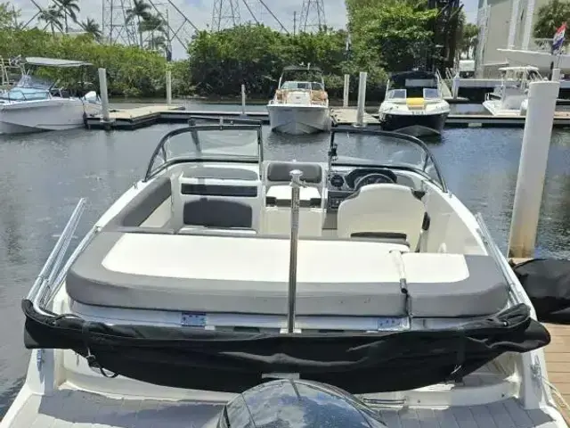 Bayliner 20