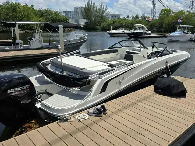 Bayliner 20