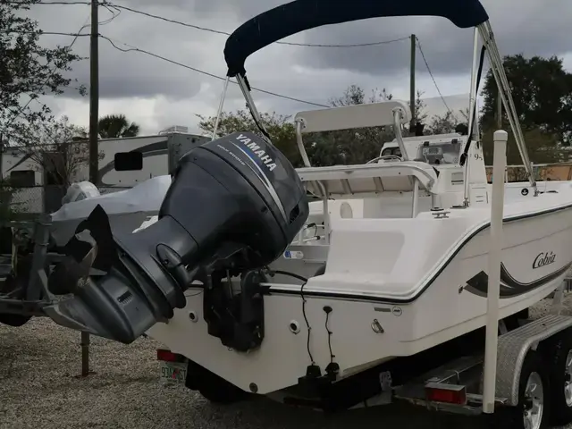 Cobia 194 Center Console