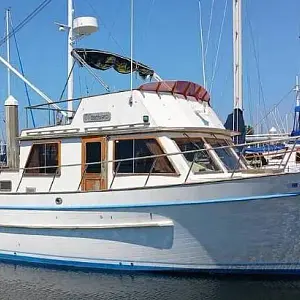 1981 Miracle Marine 43