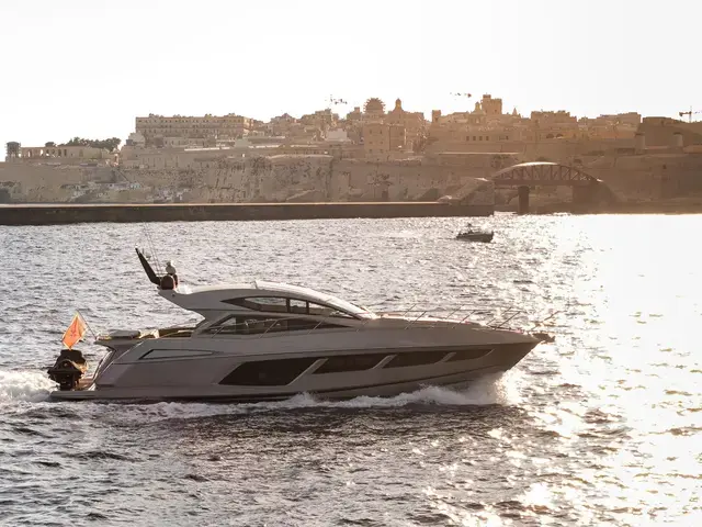 Sunseeker Predator 57