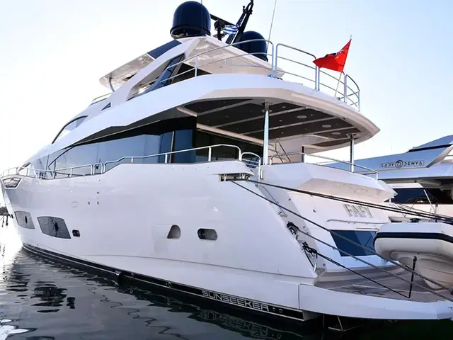 Sunseeker 95 Yacht