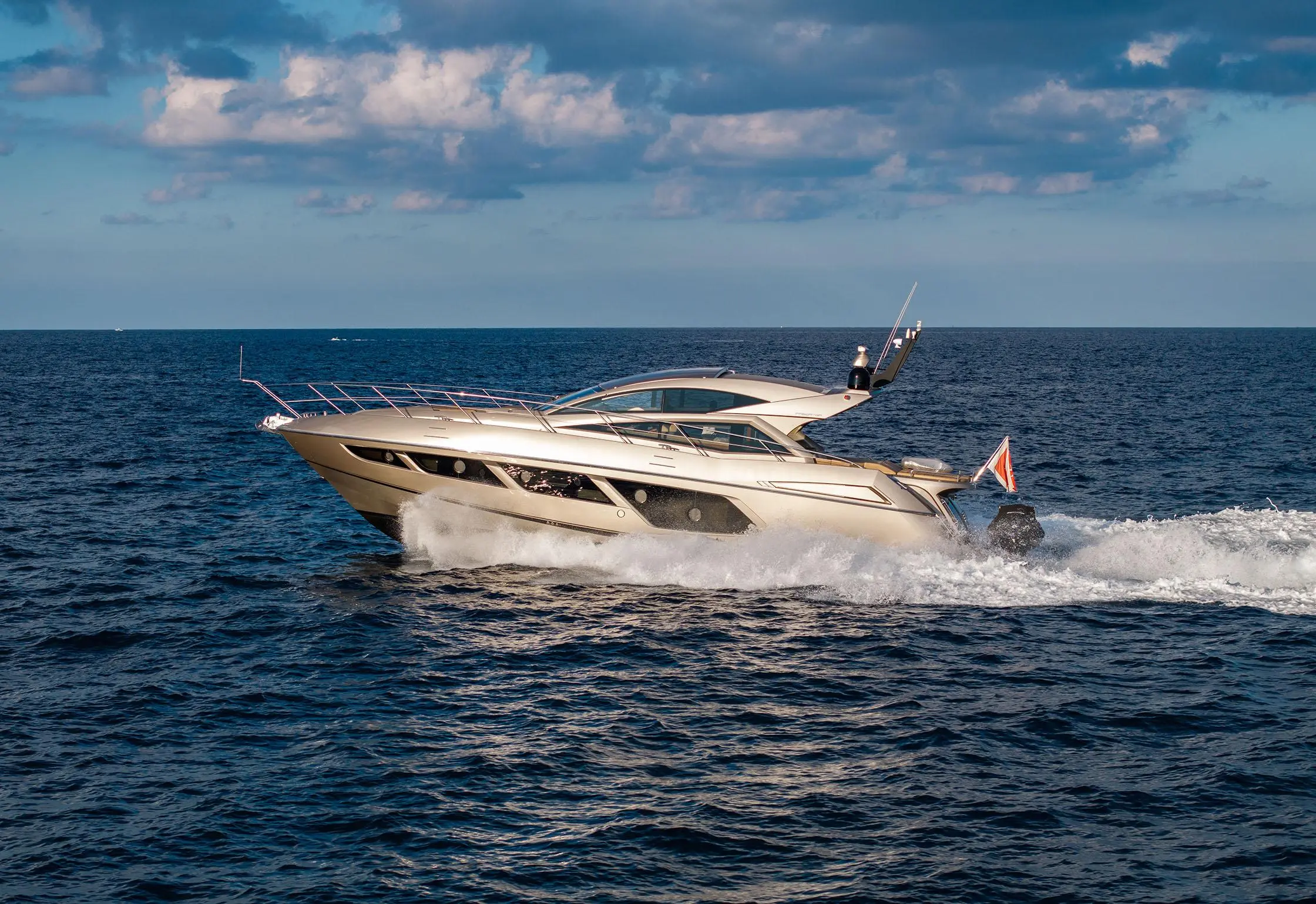 2015 Sunseeker predator 57