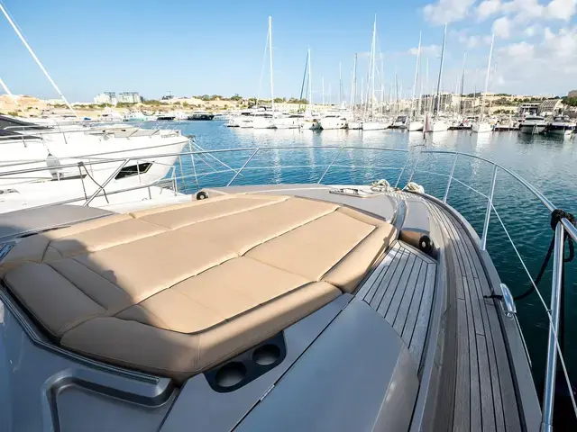 Sunseeker Predator 57