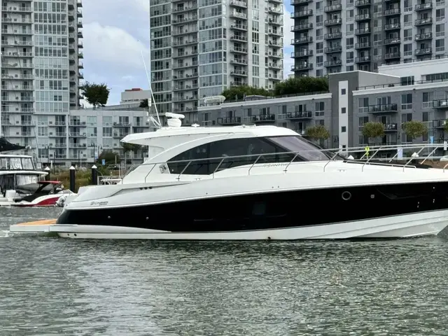 Cruisers Yachts Cantius