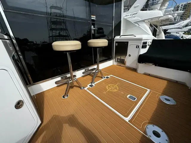 Cruisers Yachts Cantius