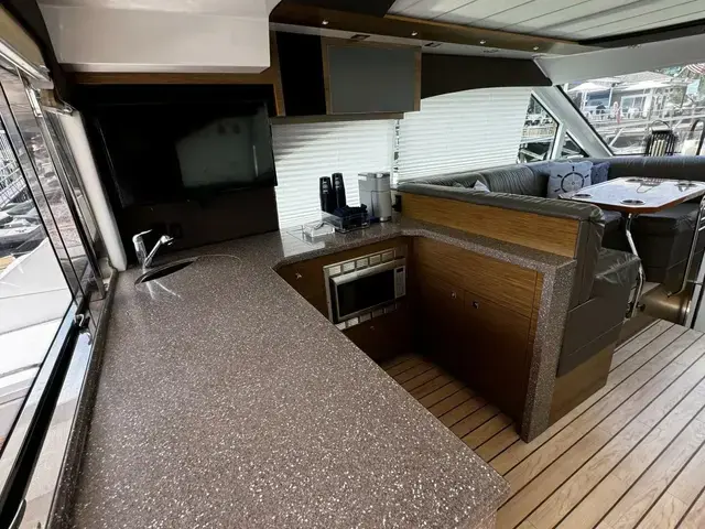 Cruisers Yachts Cantius