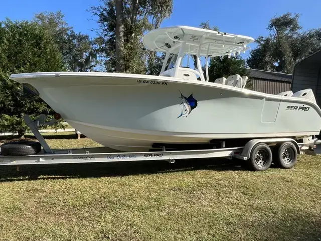 Sea Pro 259 Center Console