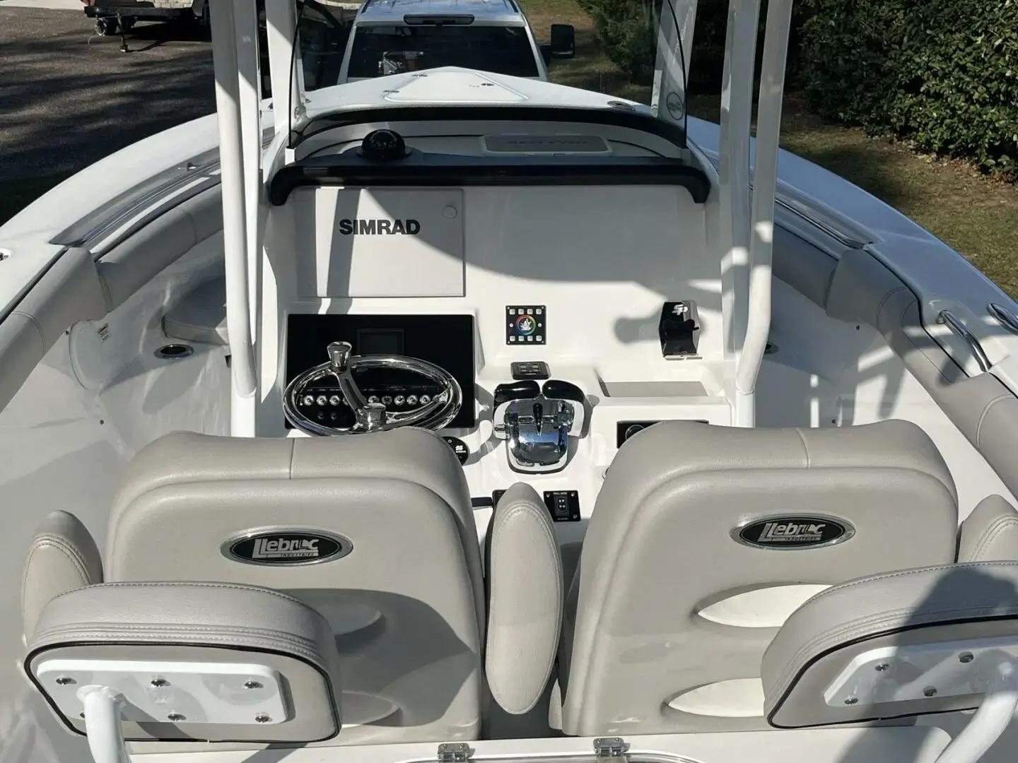 2019 Sea Pro 259 sport center console