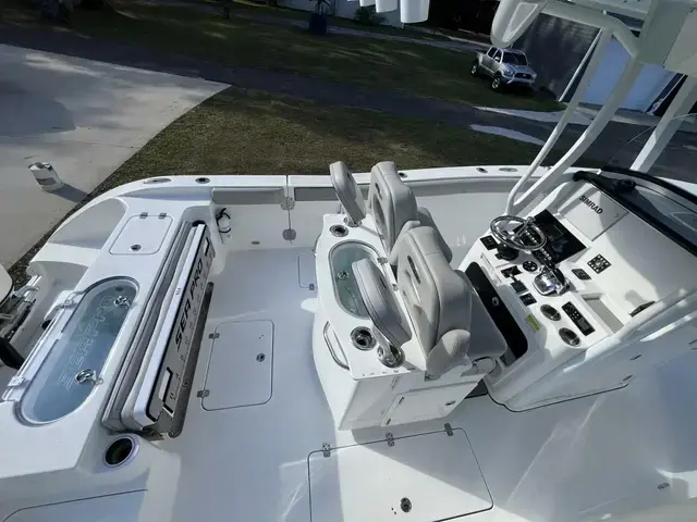 Sea Pro 259 Center Console