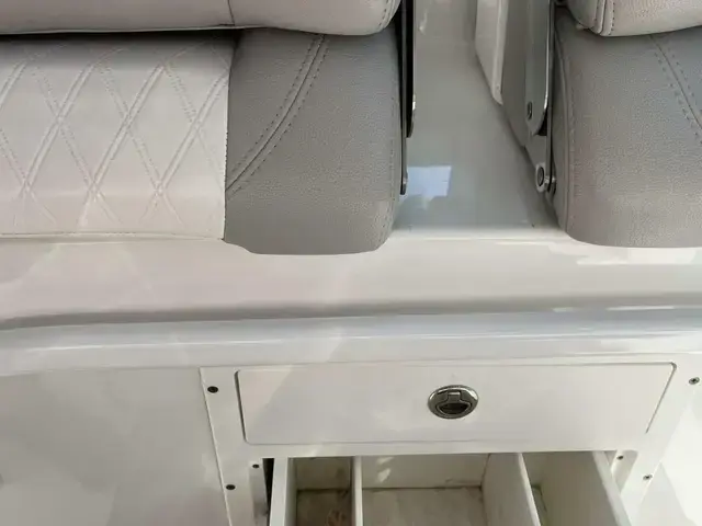 Sea Pro 259 Center Console