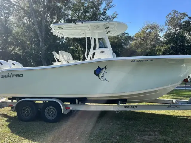 Sea Pro 259 Center Console