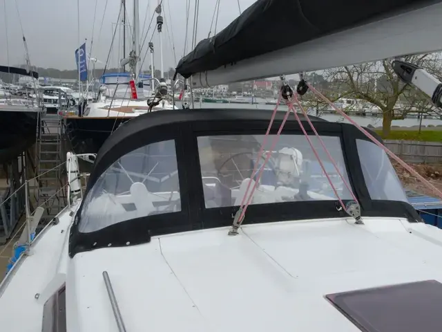 Hanse 375