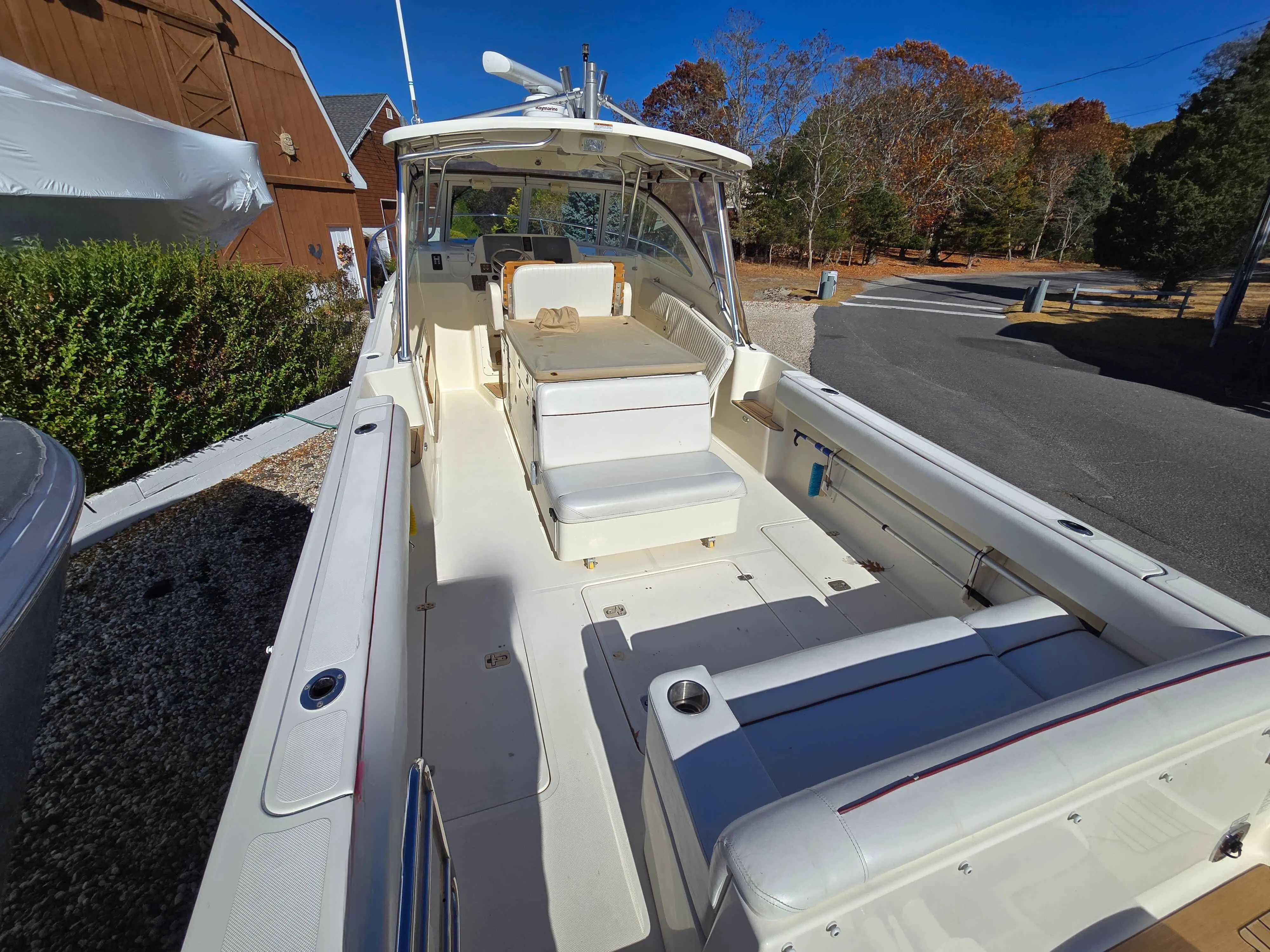 2006 Pursuit 345 drummond runner