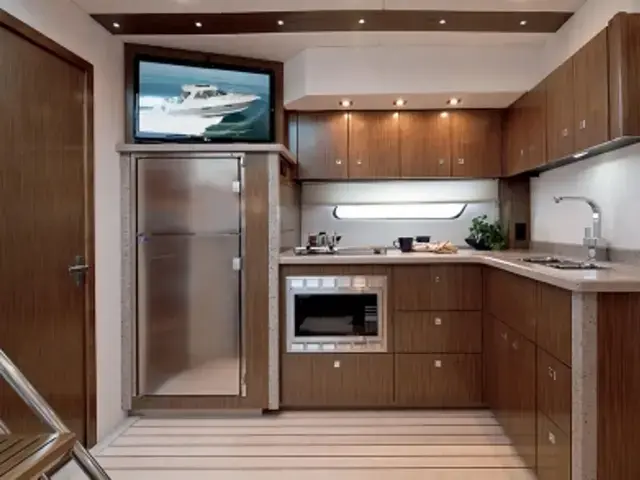 Cruisers Yachts 48 Cantius